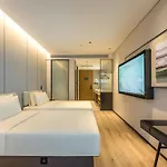 Atour Hotel Beijing South Railway Station North Square